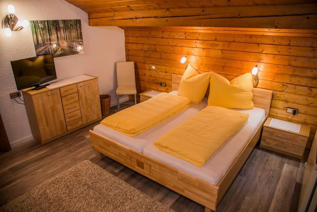 Gasthaus Glockle Apartman Damuels Kültér fotó